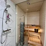Unique - Location With Sauna